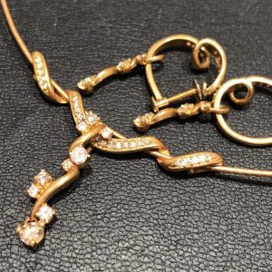 K18 / ネックレス / メレダイヤ